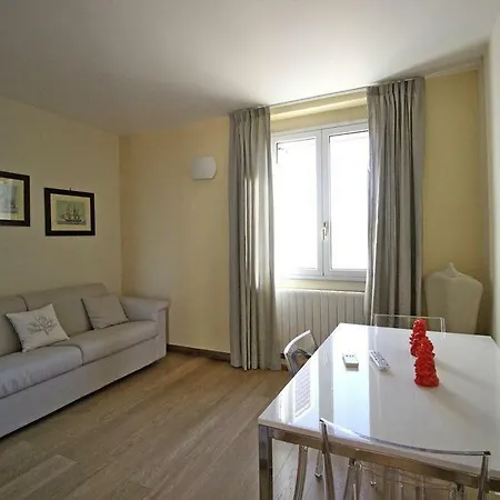- Iap02369-dyb Apartment Gallipoli